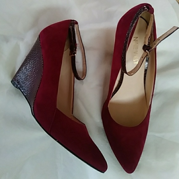 nine west burgundy heels